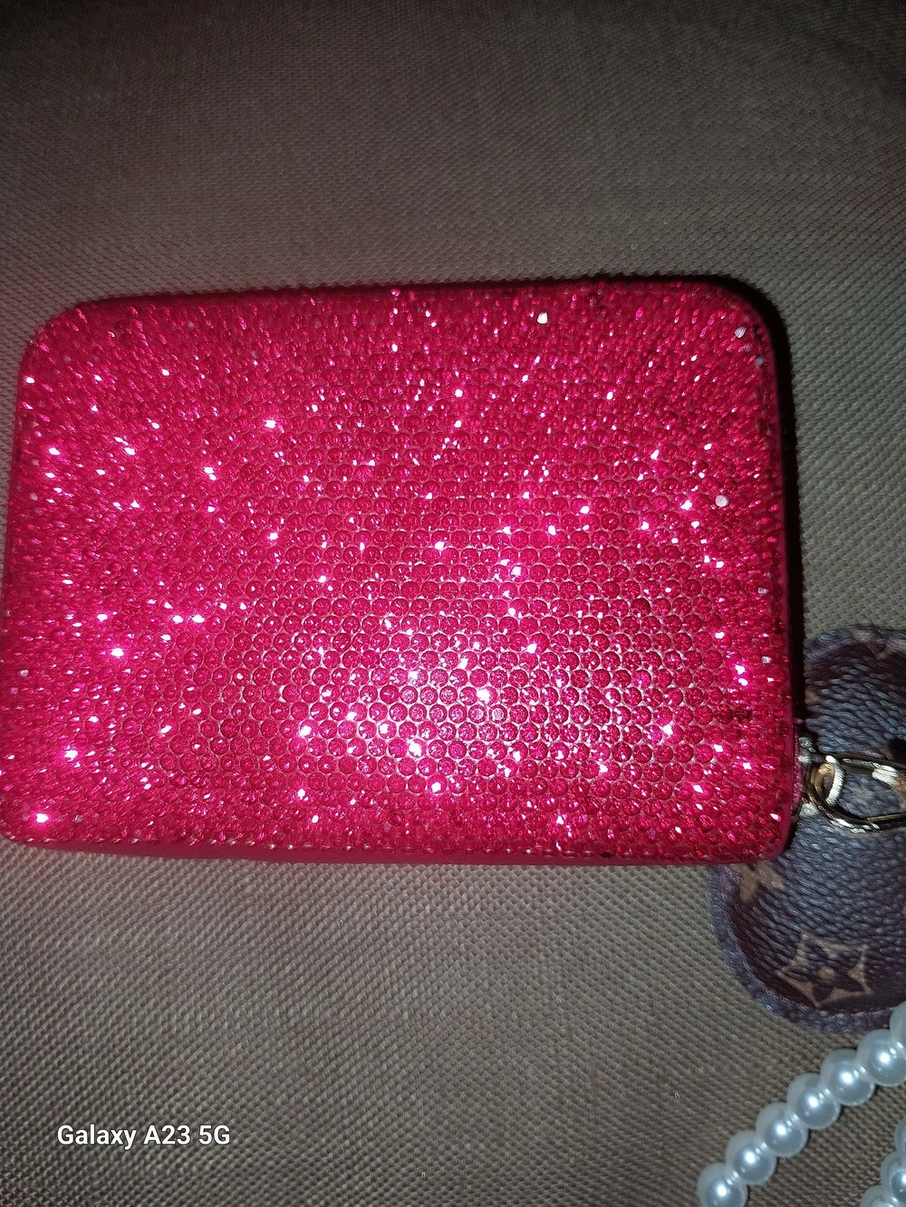 Unbranded Hard Shell Sparkling Red Women's Zip Card Wallet/Wristlet